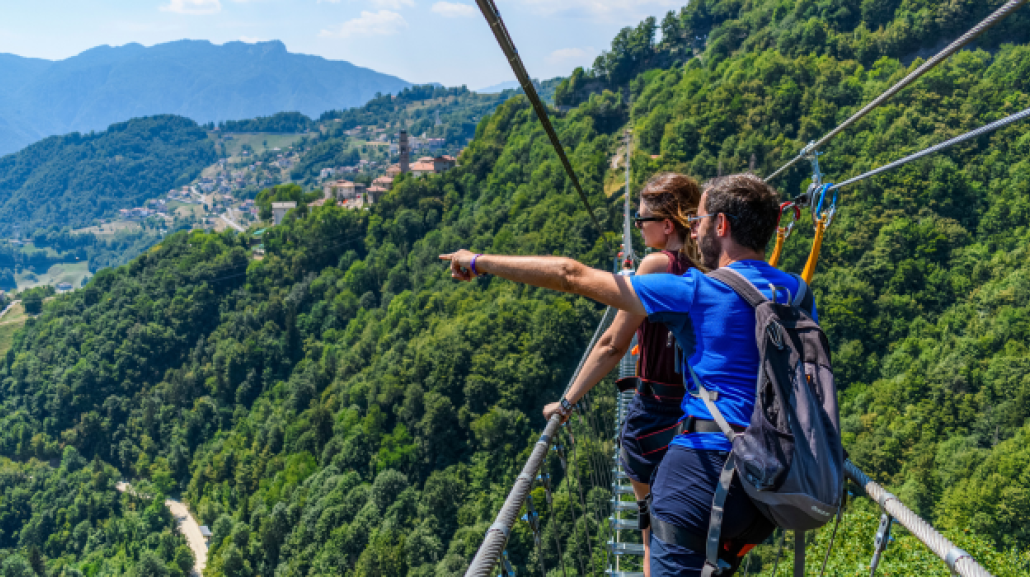 Dossena, il borgo che si reinventa